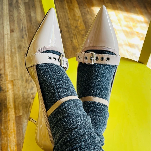 Miu Miu Buckle Kitten pump - Picture 2 of 10